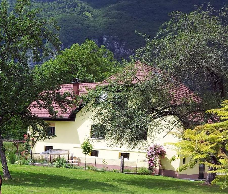 Apartments And Rooms Oasis Of Peace Bovec Buitenkant foto